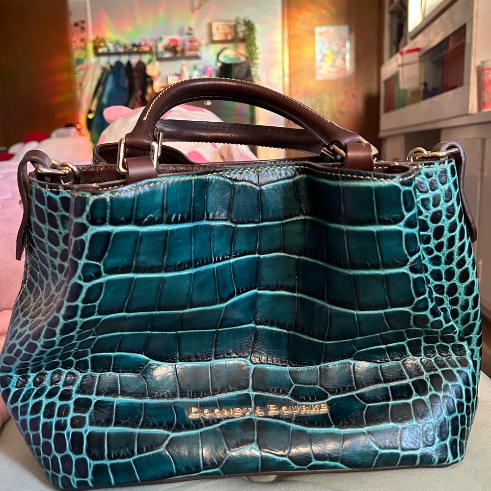 Vintage leather Dooney and Bourke Barlow bag